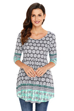 Mint Splice Accent Floral Print 3/4 Sleeve Stretch Tunic Top