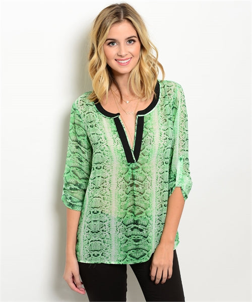 Green Snake Print 3/4 Sleeve Top