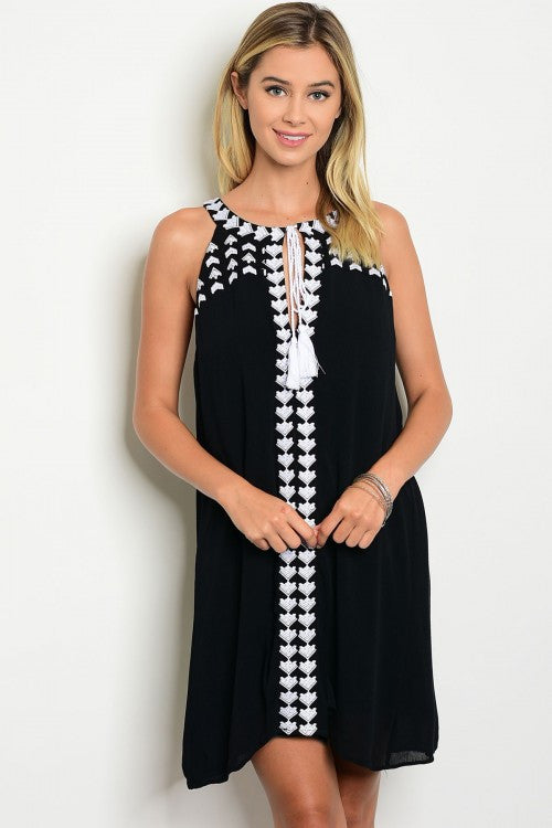 Black White Sleeveless Embroidered Yolk Tie Shift Dress