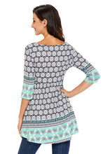 Mint Splice Accent Floral Print 3/4 Sleeve Stretch Tunic Top