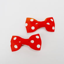 Girls Set of 2 Small Cross Grain Ribbon Hair Bow Clips 1.75”- Orange with Dots